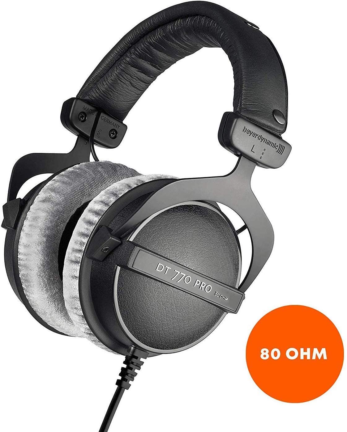 beyerdynamic DT 770 PRO 80 Ohm Over-Ear Studio Headphones in black. Enclosed design, wired for professional recording and monitoring